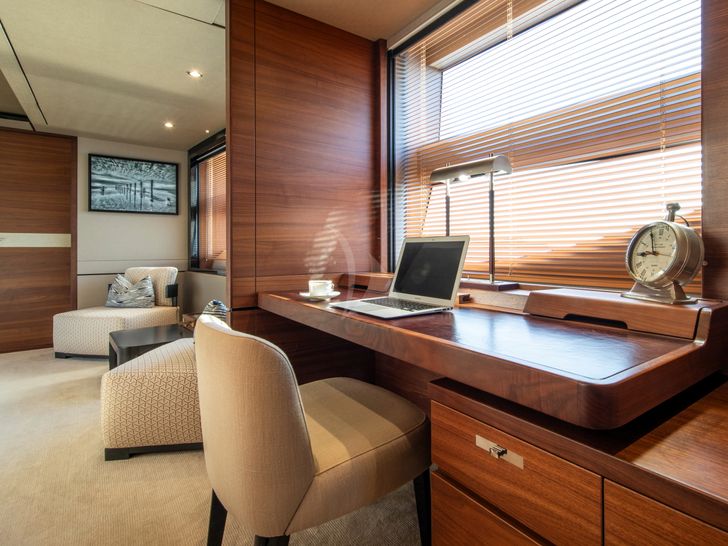 RESTLESS Princess 35m - master cabin work area RESTLESS Princess 35m - master cabin work area