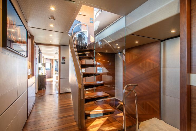 Charter Yacht RESTLESS - Princess 35m - 5 Cabins - Naples - Capri - Positano - Amalfi Coast - Italy