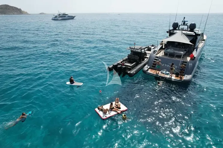 Charter Yacht REVELLA - Mangusta 92 - St Tropez - Cannes - Monaco - French Riviera