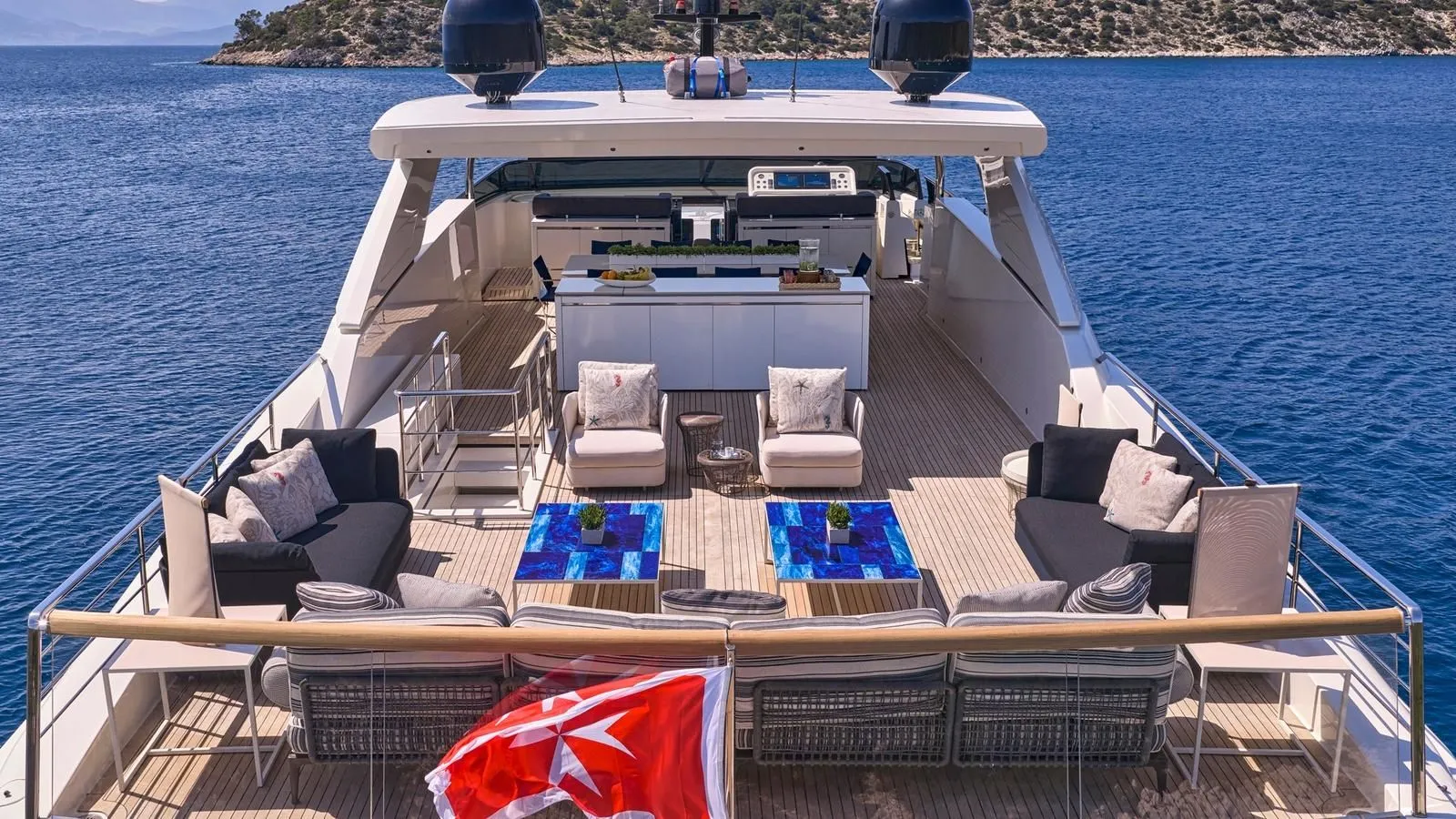 RIANA II Sanlorenzo SL118 - sundeck