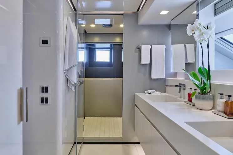 Charter Yacht RIANA II - Sanlorenzo SL118 - 5 Cabins - Athens - Mykonos - Paros - Cyclades - Greece