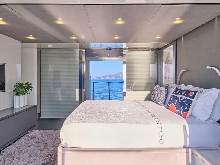 RIANA II Sanlorenzo SL118 - master cabin RIANA II Sanlorenzo SL118 - master cabin