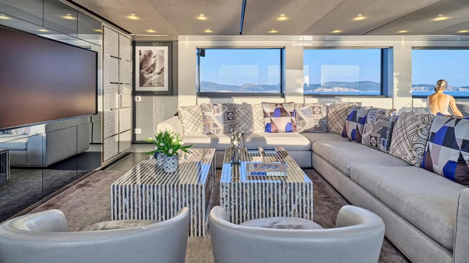 RIANA II Sanlorenzo SL118 - main saloon lounge