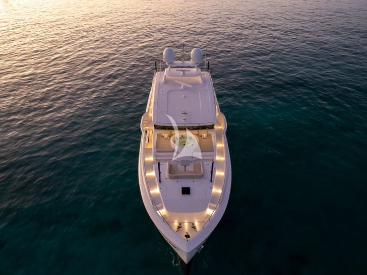 RIO Horizon FD90 - bow view RIO Horizon FD90 - bow view