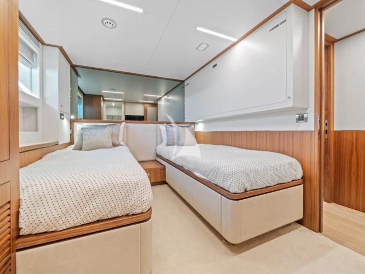 RIO Horizon FD90 - twin cabin RIO Horizon FD90 - twin cabin