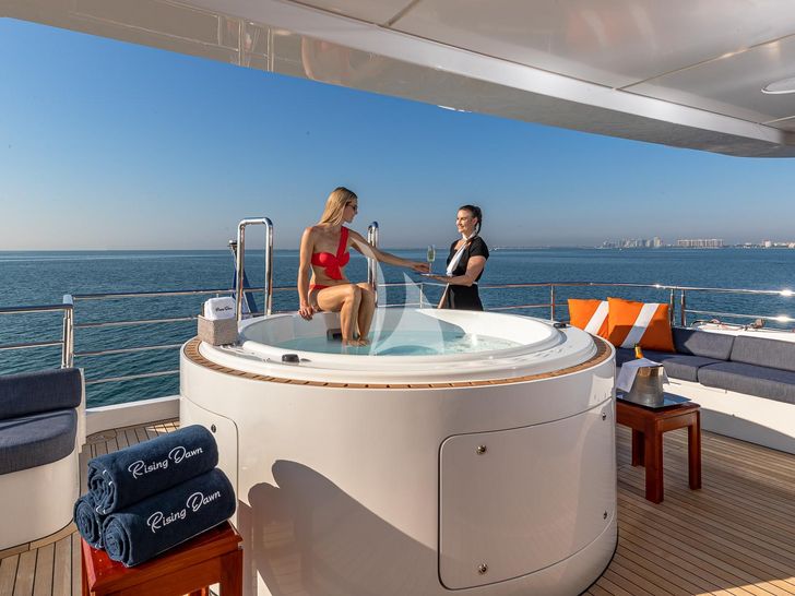 RISING DAWN Majesty Yachts RISING DAWN Majesty Yachts