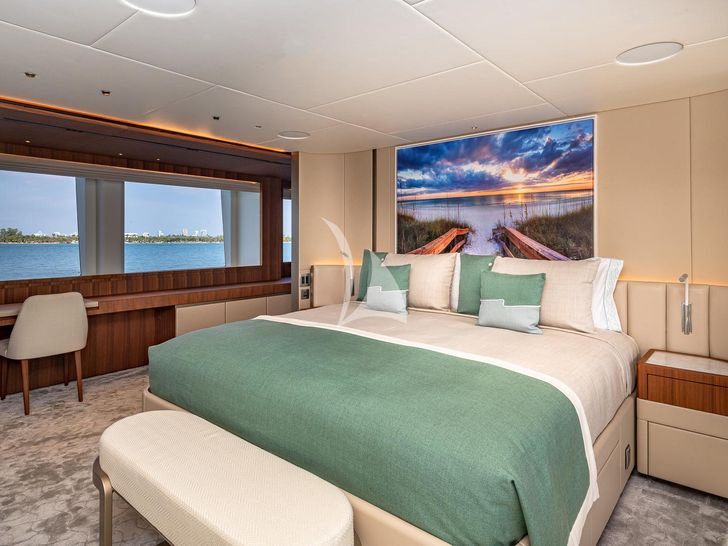 RISING DAWN Majesty Yachts Master Cabin RISING DAWN Majesty Yachts Master Cabin