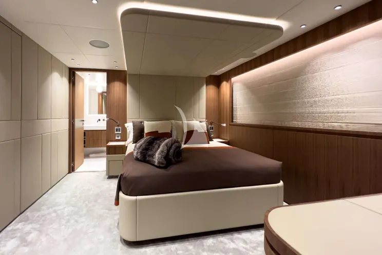 Charter Yacht RISING DAWN - Gulf Craft 43m - 6 Cabins - Mexico - USA