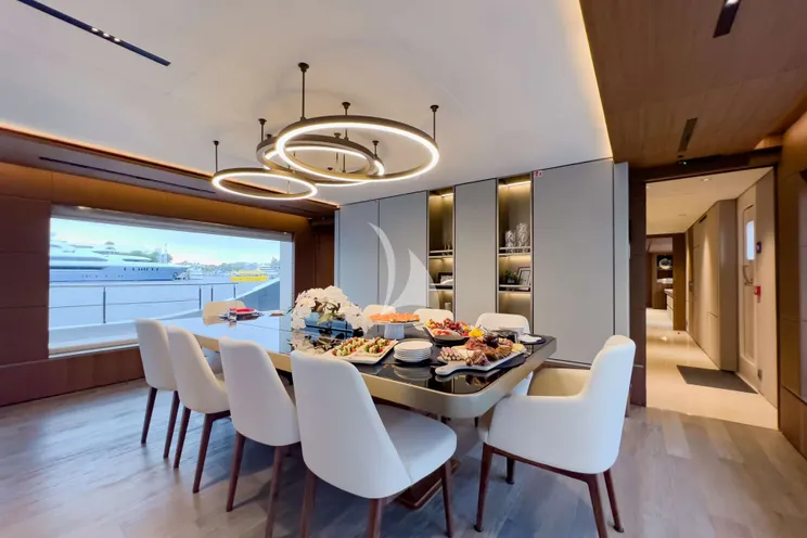 Charter Yacht RISING DAWN - Gulf Craft 43m - 6 Cabins - Mexico - USA