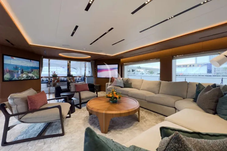 Charter Yacht RISING DAWN - Gulf Craft 43m - 6 Cabins - Mexico - USA