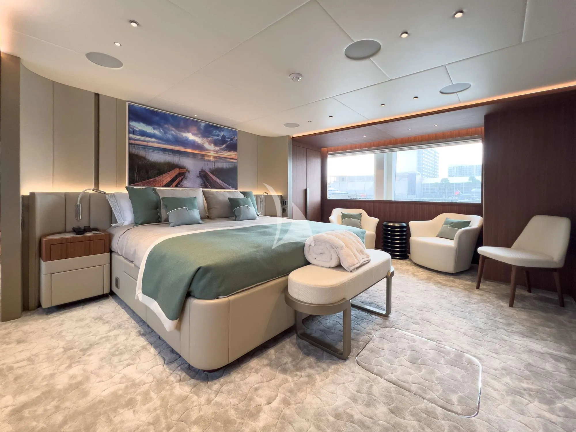 Charter Yacht RISING DAWN - Gulf Craft 43m - 6 Cabins - Mexico - USA