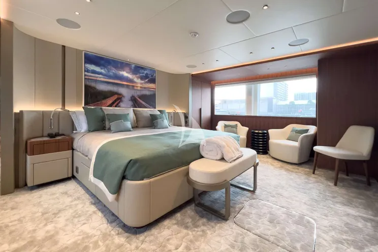 Charter Yacht RISING DAWN - Gulf Craft 43m - 6 Cabins - Mexico - USA