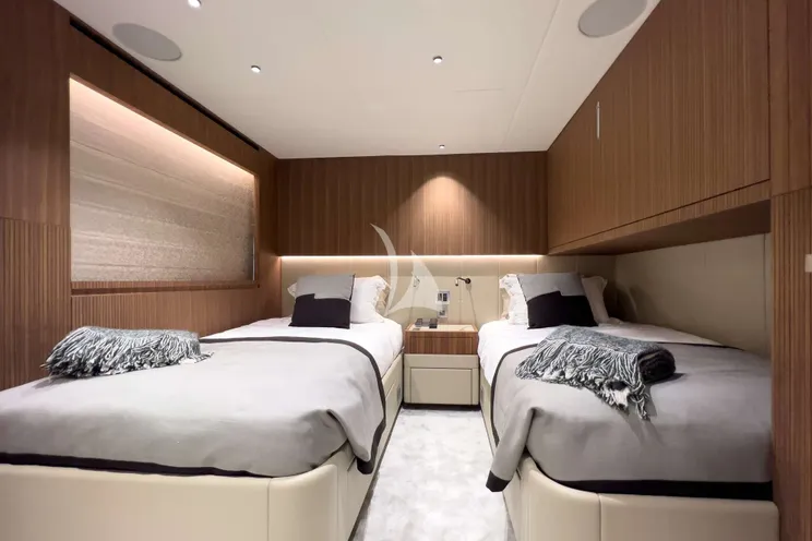 Charter Yacht RISING DAWN - Gulf Craft 43m - 6 Cabins - Mexico - USA