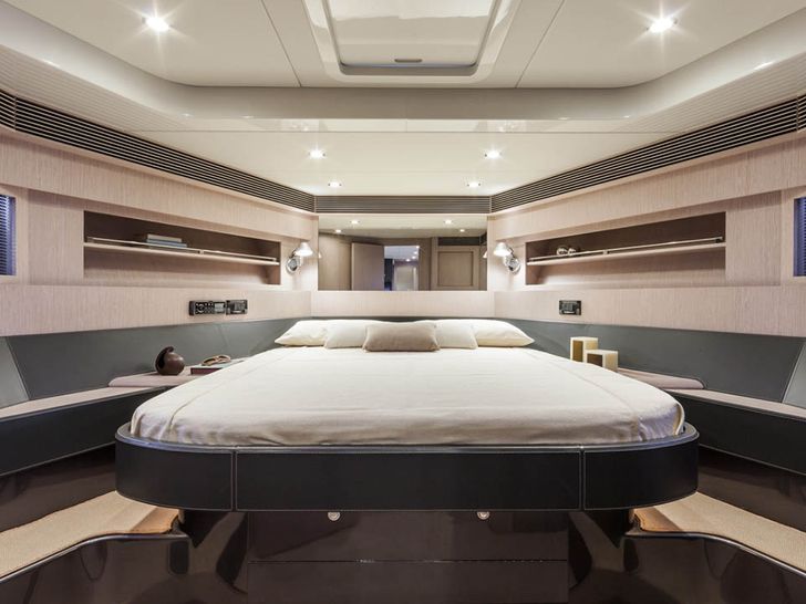 WESTFIELD Riva 63 Virtus - VIP cabin WESTFIELD Riva 63 Virtus - VIP cabin