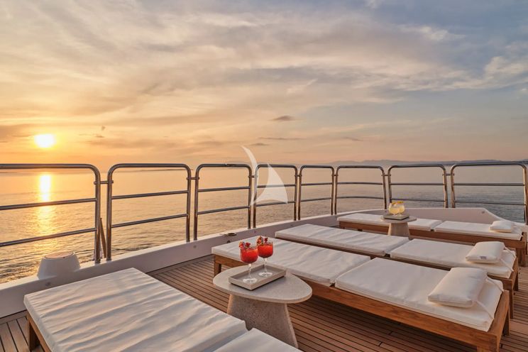 Charter Yacht RIVA I - Benetti Classic 120 - 6 Cabins - Athens - Mykonos - Paros - Cyclades - Greece