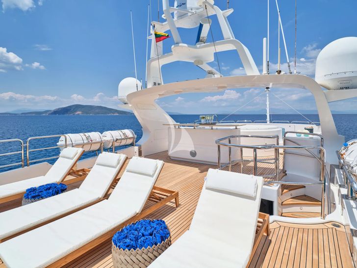 RIVA I Benetti Classic 120 - flybridge RIVA I Benetti Classic 120 - flybridge