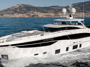 RIVIERA LIVING - Princess 35M - 6 Cabins - Monaco - St. Tropez - Corsica - French Riviera RIVIERA LIVING - Princess 35M - 6 Cabins - Monaco - St. Tropez - Corsica - French Riviera
