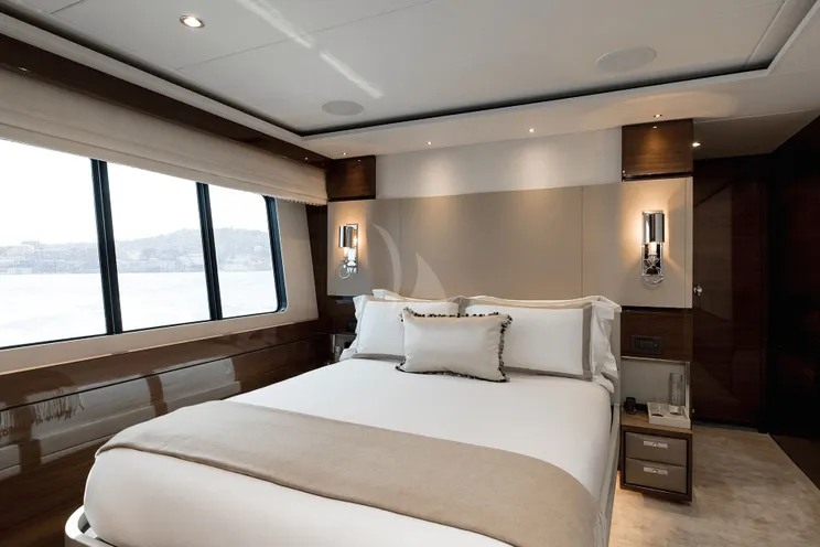 Charter Yacht RIVIERA LIVING - Princess 35M - 6 Cabins - Monaco - St. Tropez - Corsica - French Riviera