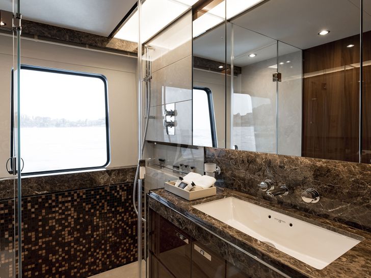 RIVIERA LIVING - Princess 35M,VIP cabin bathroom RIVIERA LIVING - Princess 35M,VIP cabin bathroom