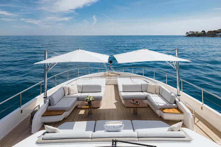 Charter Yacht RIVIERA LIVING - Princess 35M - 6 Cabins - Monaco - St. Tropez - Corsica - French Riviera