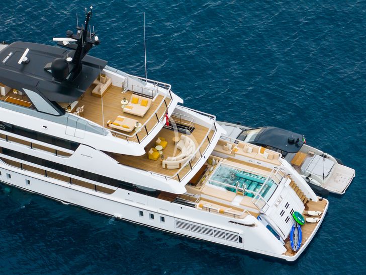 RMF Sanlorenzo 52 Steel - aft decks RMF Sanlorenzo 52 Steel - aft decks