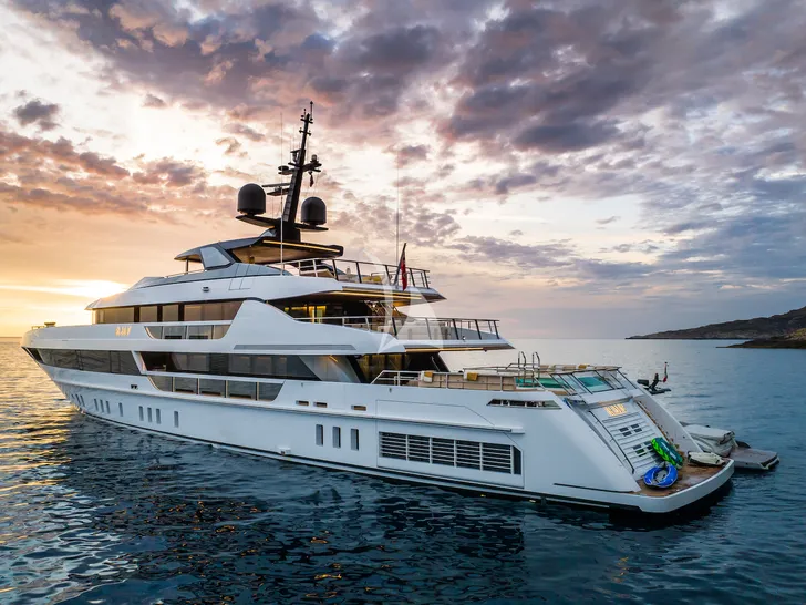 RMF Sanlorenzo 52 Steel - under the sunset RMF Sanlorenzo 52 Steel - under the sunset