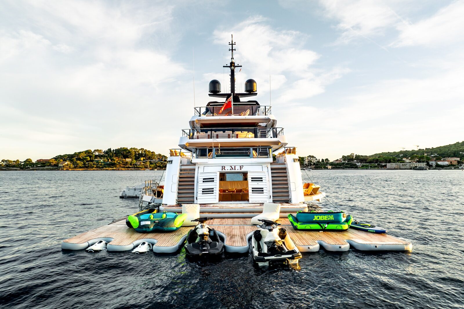 Charter Yacht RMF - Sanlorenzo 52Steel - 5 Cabins - Cannes - St. Tropez - Nice - Antibes - French Riviera - Monaco