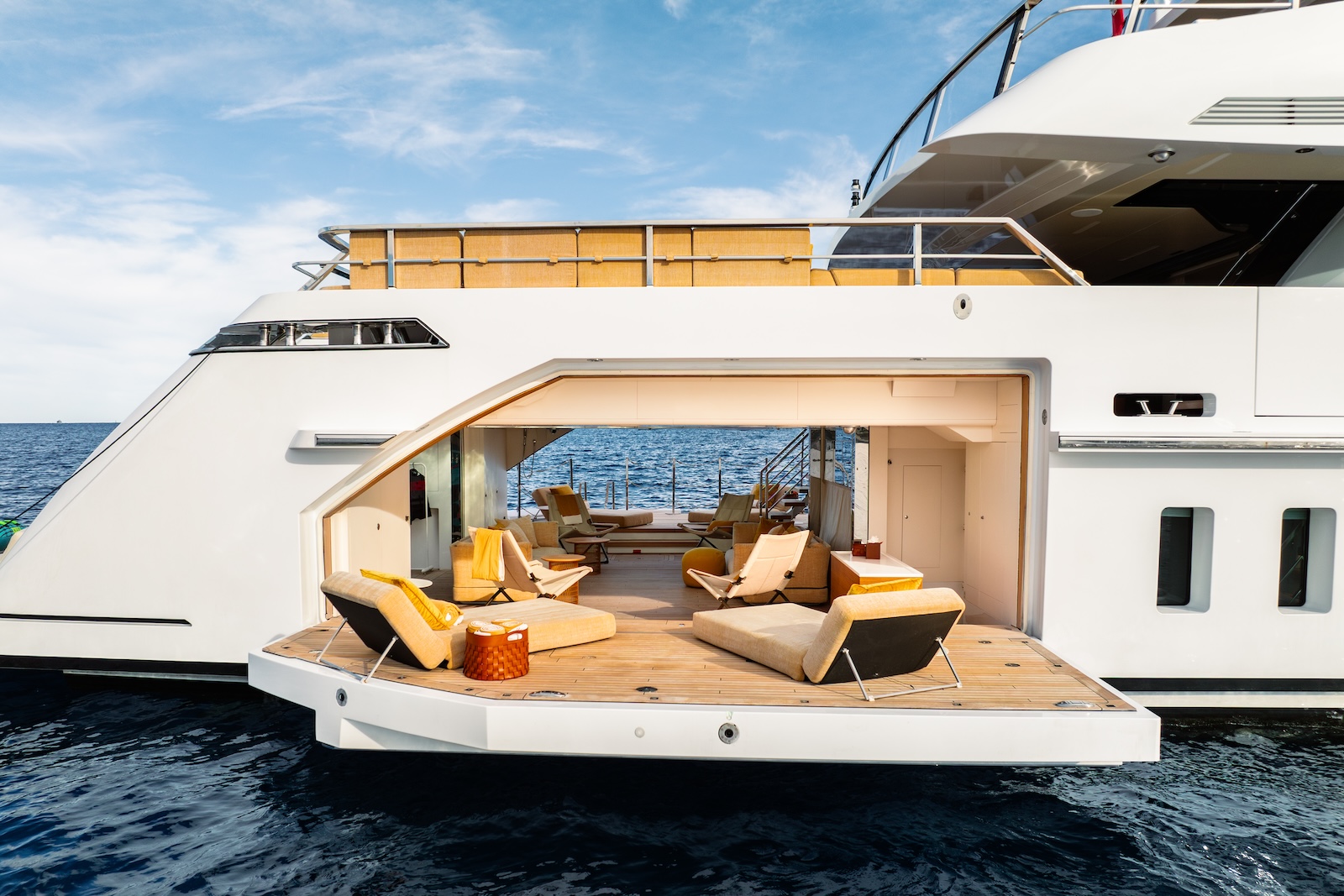 Charter Yacht RMF - Sanlorenzo 52Steel - 5 Cabins - Cannes - St. Tropez - Nice - Antibes - French Riviera - Monaco