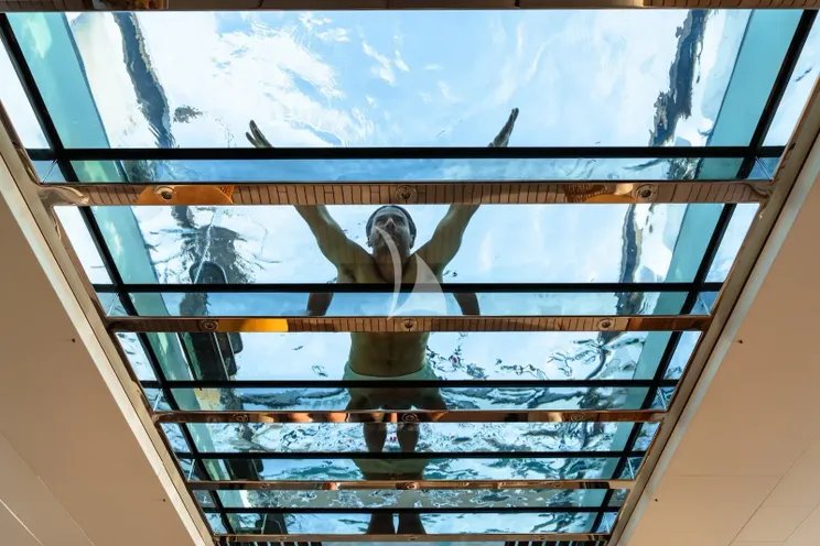 Charter Yacht RMF - Sanlorenzo 52Steel - 5 Cabins - Cannes - St. Tropez - Nice - Antibes - French Riviera - Monaco