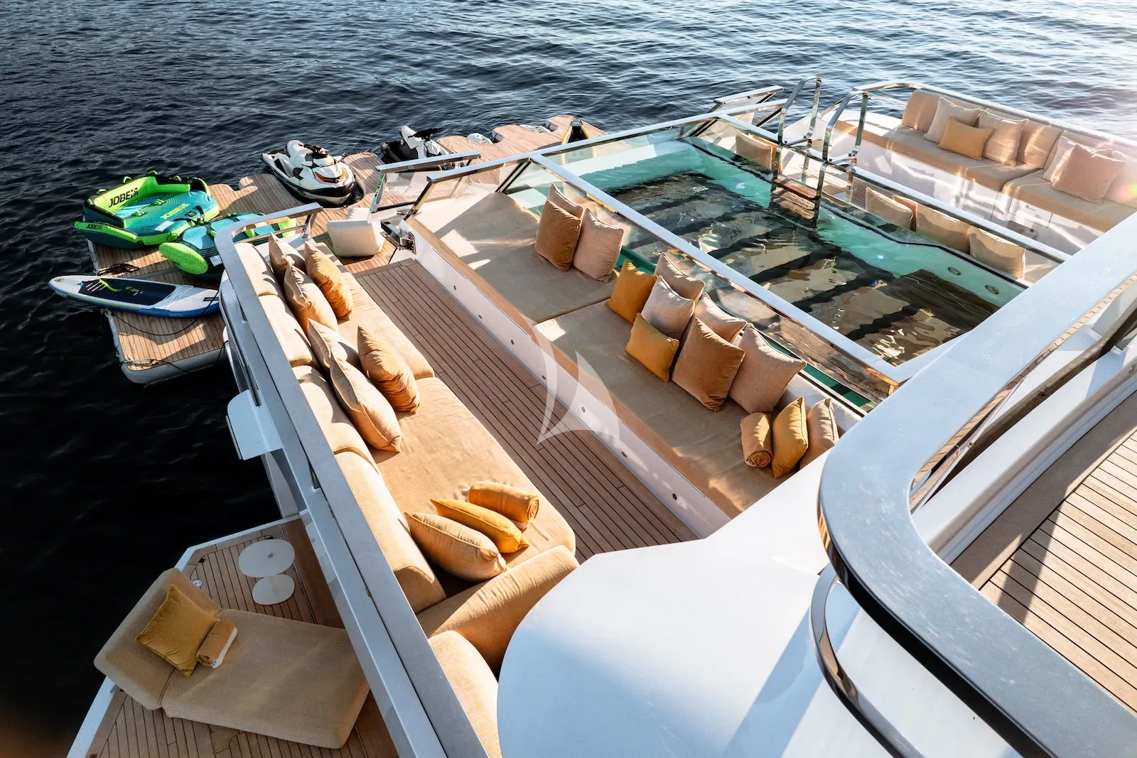 Charter Yacht RMF - Sanlorenzo 52Steel - 5 Cabins - Cannes - St. Tropez - Nice - Antibes - French Riviera - Monaco