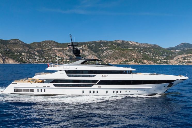 Charter Yacht RMF - Sanlorenzo 52Steel - 5 Cabins - Cannes - St. Tropez - Nice - Antibes - French Riviera - Monaco