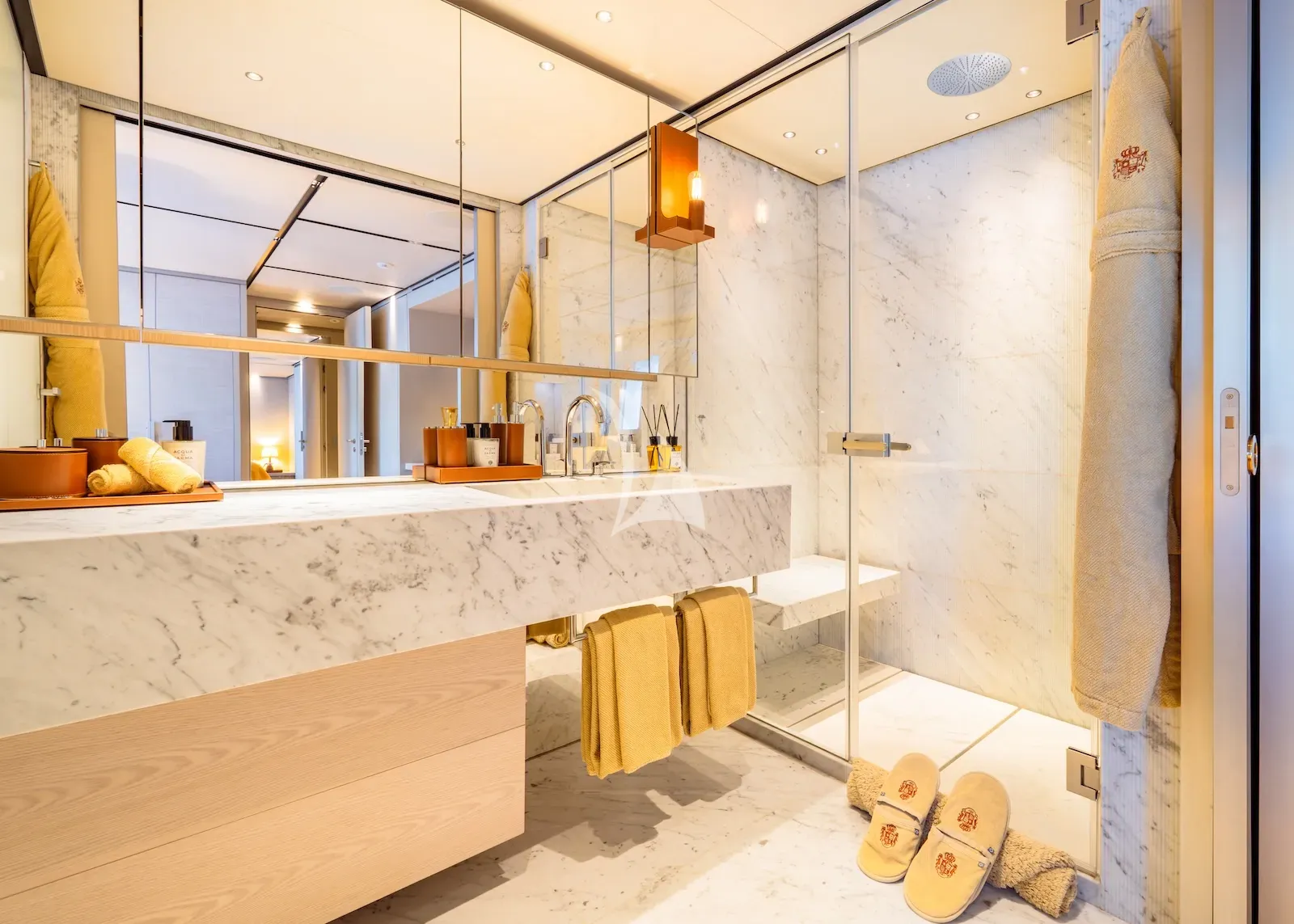 Charter Yacht RMF - Sanlorenzo 52Steel - 5 Cabins - Cannes - St. Tropez - Nice - Antibes - French Riviera - Monaco