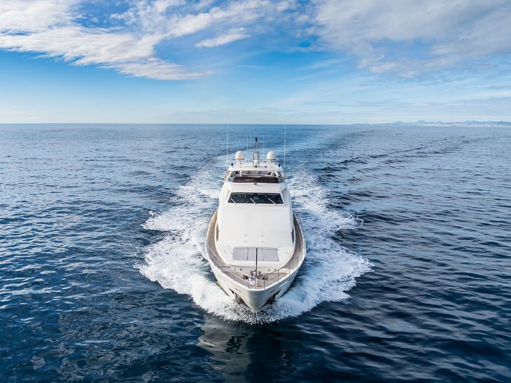 ROBUSTO Ferretti Custom Line 112 Next - cruising bow view ROBUSTO Ferretti Custom Line 112 Next - cruising bow view