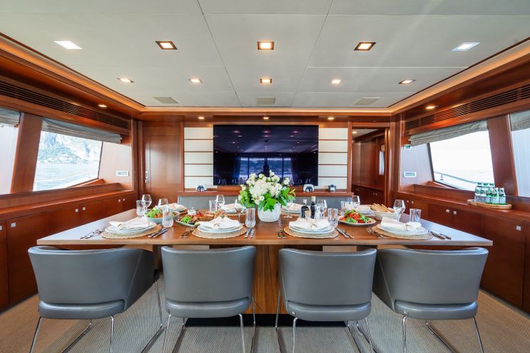 Charter Yacht ROBUSTO - Ferretti Custom Line 112 Next - 5 Cabins - Monaco - Cannes - St Tropez - Nice - Antibes - the French Riviera
