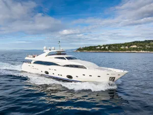 ROBUSTO - Ferretti Custom Line 112 Next - 5 Cabins - Monaco - Cannes - St Tropez - Nice - Antibes - the French Riviera ROBUSTO - Ferretti Custom Line 112 Next - 5 Cabins - Monaco - Cannes - St Tropez - Nice - Antibes - the French Riviera