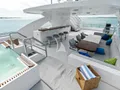 ROMEO FOXTROT Hargrave 118 - sundeck ROMEO FOXTROT Hargrave 118 - sundeck
