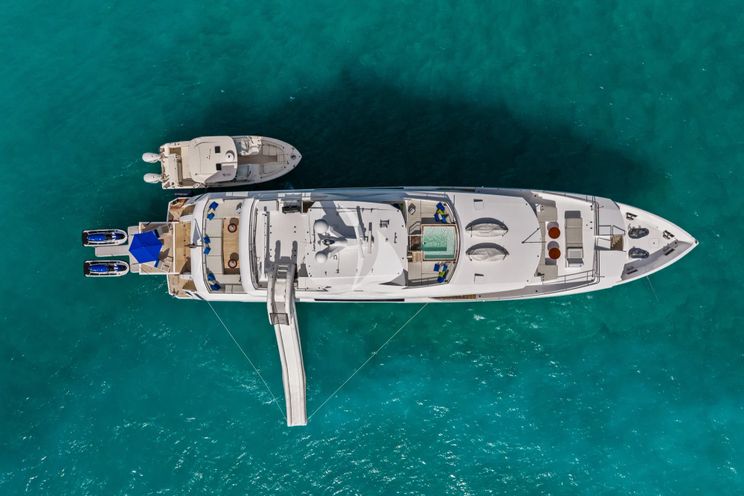 Charter Yacht ROMEO FOXTROT - Hargrave 118 - 5 Cabins - Nassau - Exumas - Bahamas