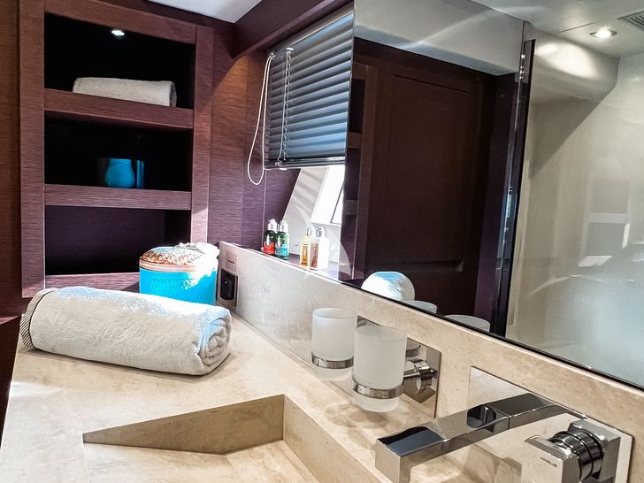 ROMY ONE Prestige 680 - VIP cabin 1 bathroom ROMY ONE Prestige 680 - VIP cabin 1 bathroom