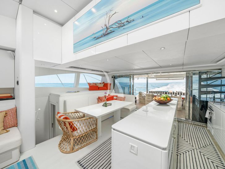 ROYAL RITA Sunreef 78 Power kitchen bar ROYAL RITA Sunreef 78 Power kitchen bar