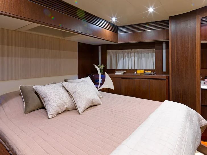 RUBY Tecnomar Velvet 83 - VIP cabin RUBY Tecnomar Velvet 83 - VIP cabin