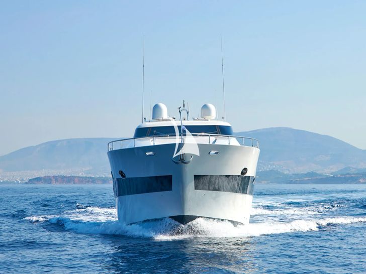 RUBY Tecnomar Velvet 83 - bow view RUBY Tecnomar Velvet 83 - bow view
