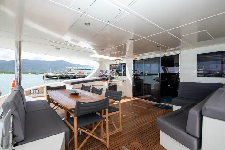 Charter Yacht S/Y FENG - Sunreef 70 - 4 Cabins - Sydney - Whitsunday Islands - Great Barrier Reef - Australia