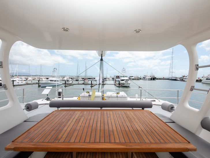 S/Y FENG Sunreef 70 - flybridge dining area S/Y FENG Sunreef 70 - flybridge dining area