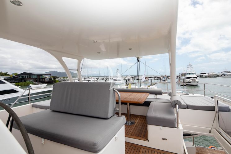 Charter Yacht S/Y FENG - Sunreef 70 - 4 Cabins - Sydney - Whitsunday Islands - Great Barrier Reef - Australia