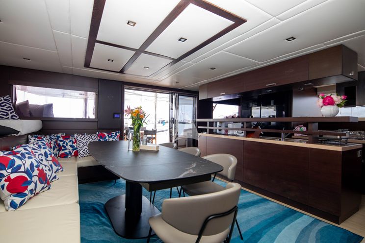 Charter Yacht S/Y FENG - Sunreef 70 - 4 Cabins - Sydney - Whitsunday Islands - Great Barrier Reef - Australia