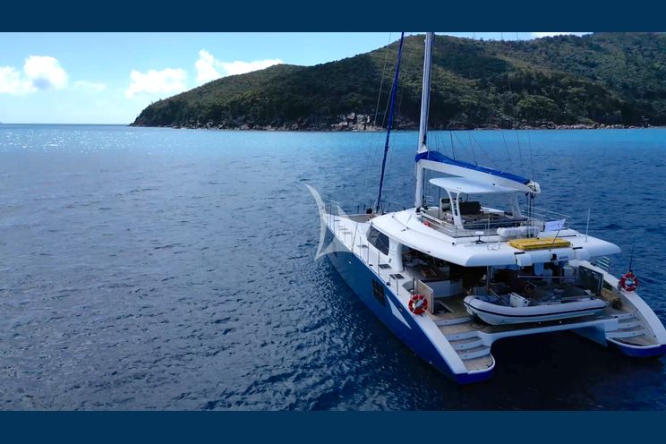 Charter Yacht S/Y FENG - Sunreef 70 - 4 Cabins - Sydney - Whitsunday Islands - Australia