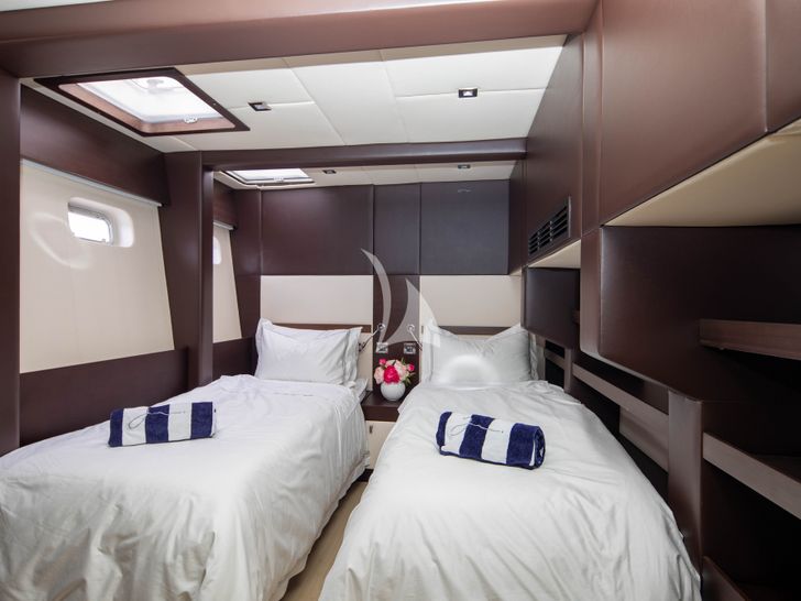 S/Y FENG Sunreef 70 - twin cabin S/Y FENG Sunreef 70 - twin cabin