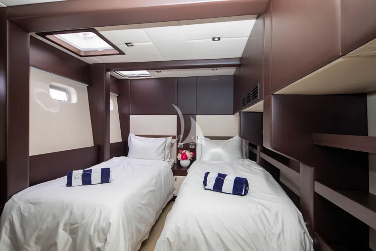 Charter Yacht S/Y FENG - Sunreef 70 - 4 Cabins - Sydney - Whitsunday Islands - Great Barrier Reef - Australia