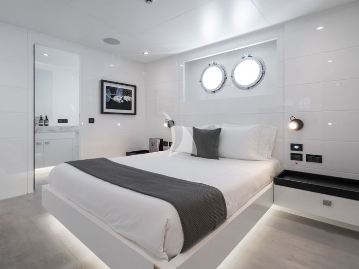 S7 Tansu Mothership Series - VIP cabin 1 wide view S7 Tansu Mothership Series - VIP cabin 1 wide view