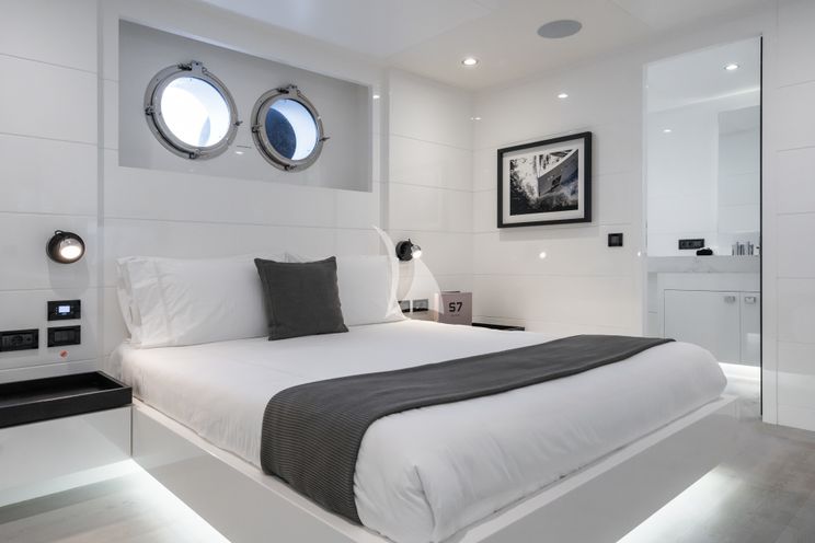 Charter Yacht S7 - Tansu Mothership Series - 5 Cabins - Antibes - Cannes - St. Tropez - French Riviera - Monaco